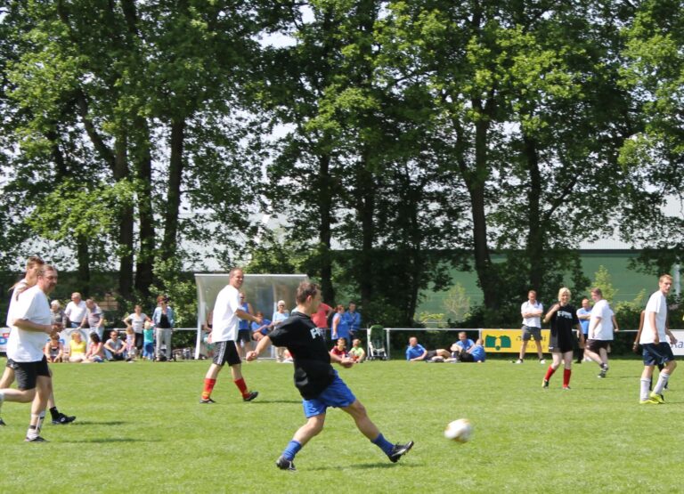 Buurtvoetbal Drogeham 9 juni 2018
