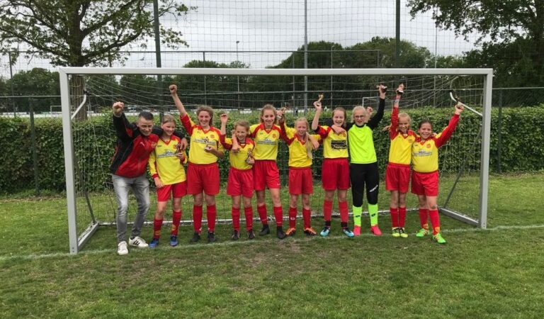 MO 13 KAMPIOEN!