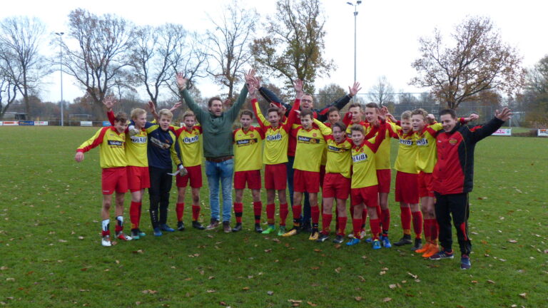JO15-1 VV Drogeham ongeslagen kampioen!