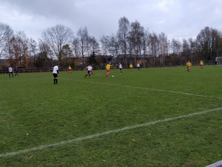 Drogeham 2 weet te winnen in Drachten.